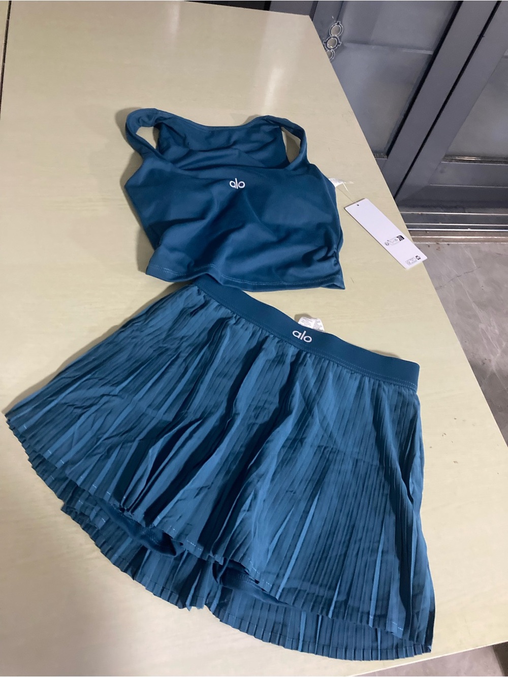 ALO Yoga Teal Pleated Midi Skirt and Crop Tank Set